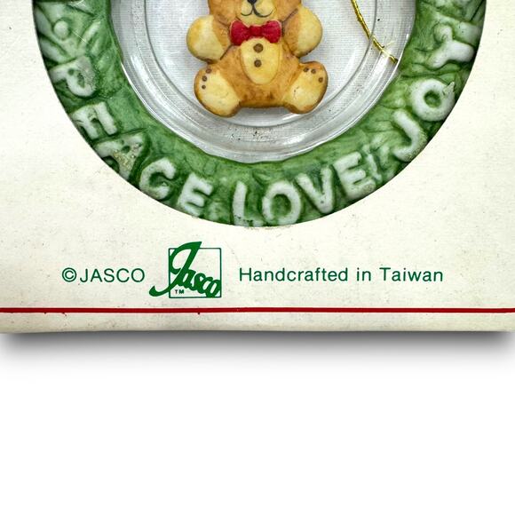 Vintage Jasco Taiwan Hand Painted Bisque Porcelain Wreath Bear Tree Ornament - Picture 5 of 5